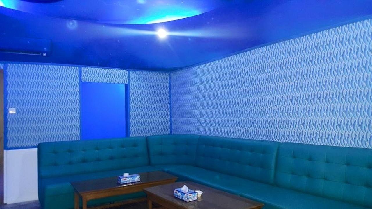 Famous Hotel באגו מראה חיצוני תמונה